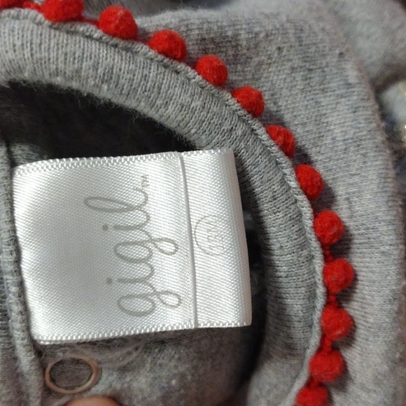 Christmas Outfit - Picture 5 of 7